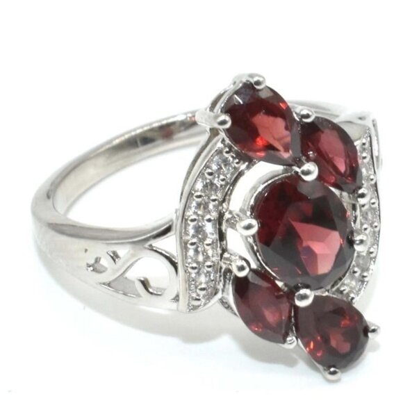 Silver Garnet Cubic Zirconia (3.95ct) Ring - Picture 4 of 4